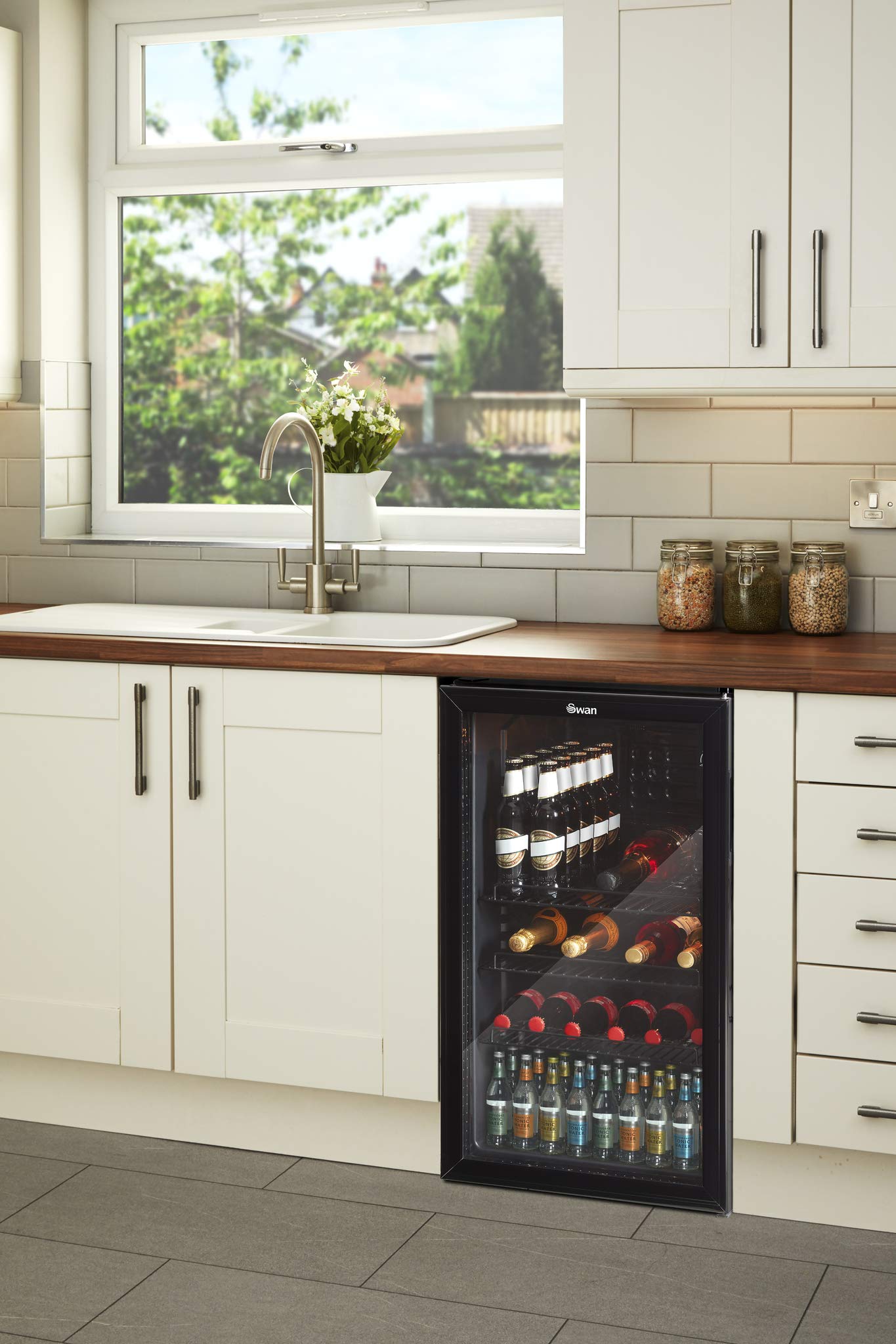 Swan SR12030BN 80L Undercounter Glass Door Drinks Fridge – Black